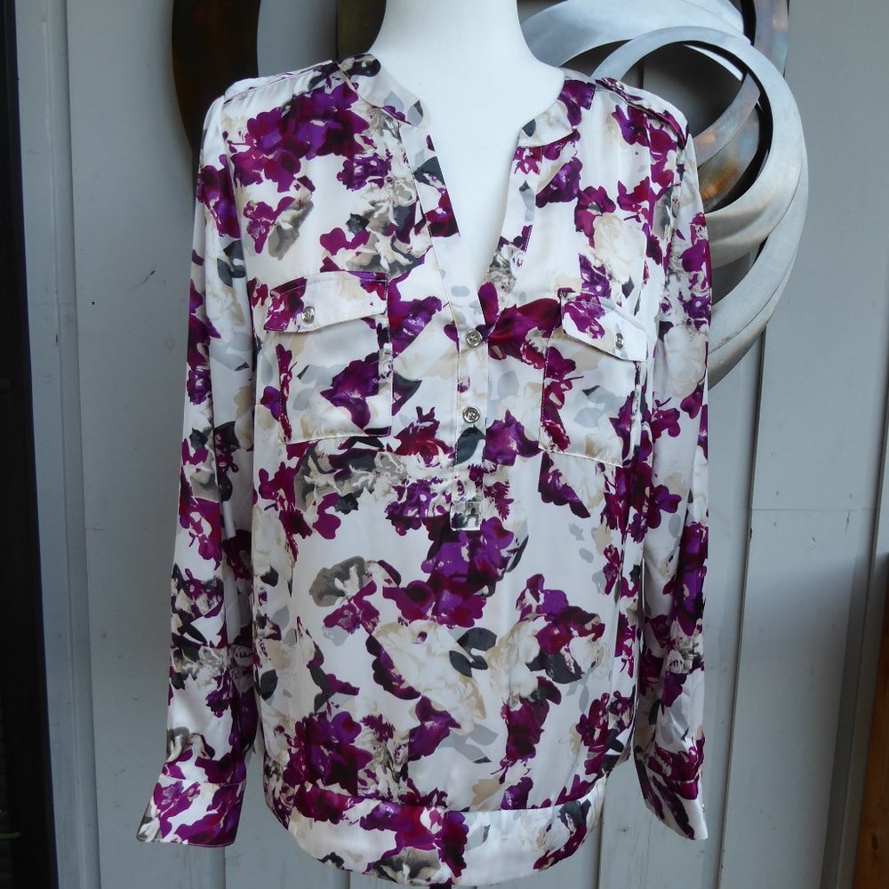 Women's Smocked silky casual top, size M petite